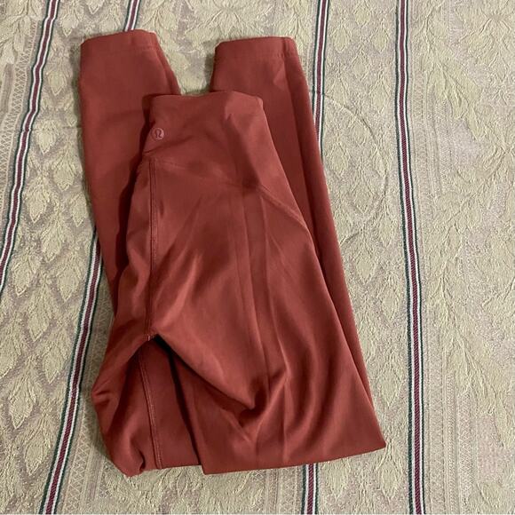 Lululemon InStill High-Rise Tight 25" Mulled Wine Leggings Women’s Sz 2 Workout - Picture 13 of 13
